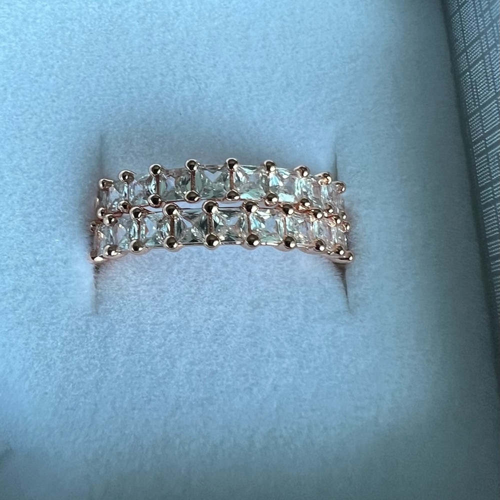 Bomb Party ring 2 bands size 7 diamond cubic zirconia